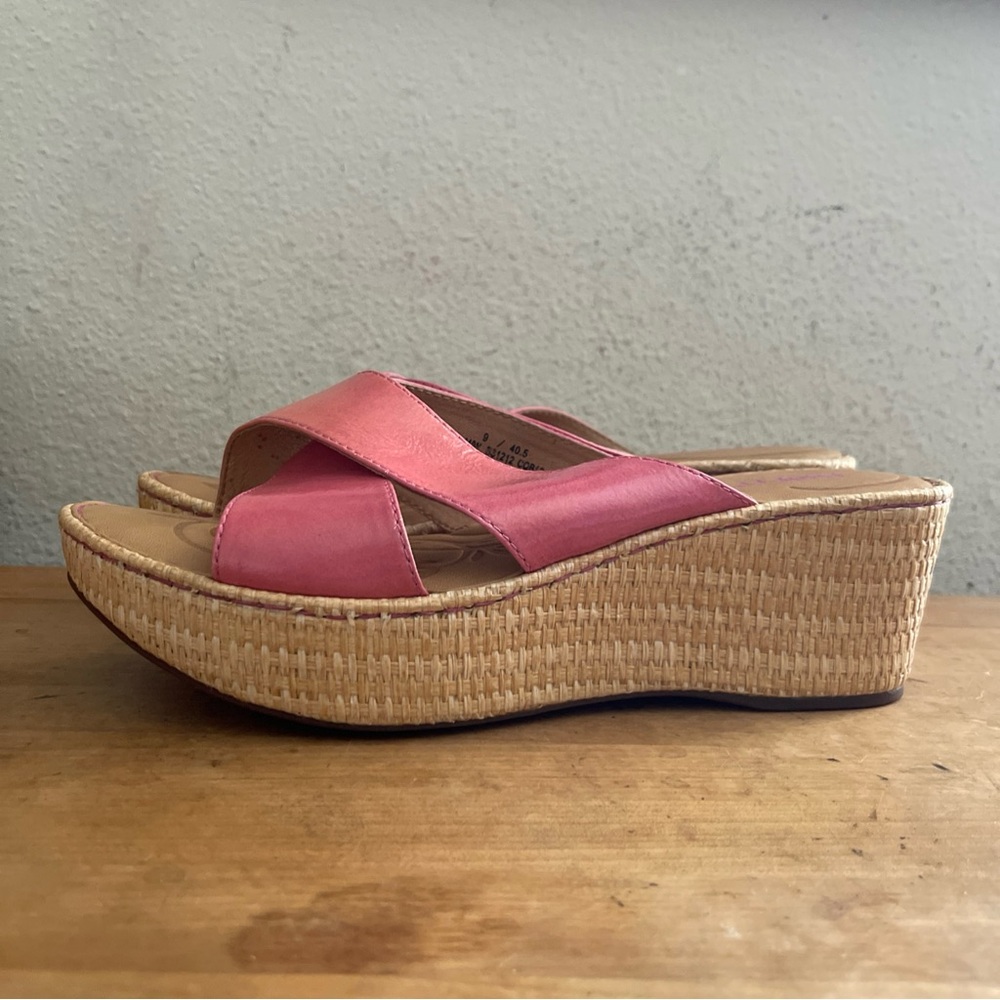 Born Curstyn Pink Leather Wedge Heel Women’s Sandals D89605 Sz 9 - Picture 11 of 12